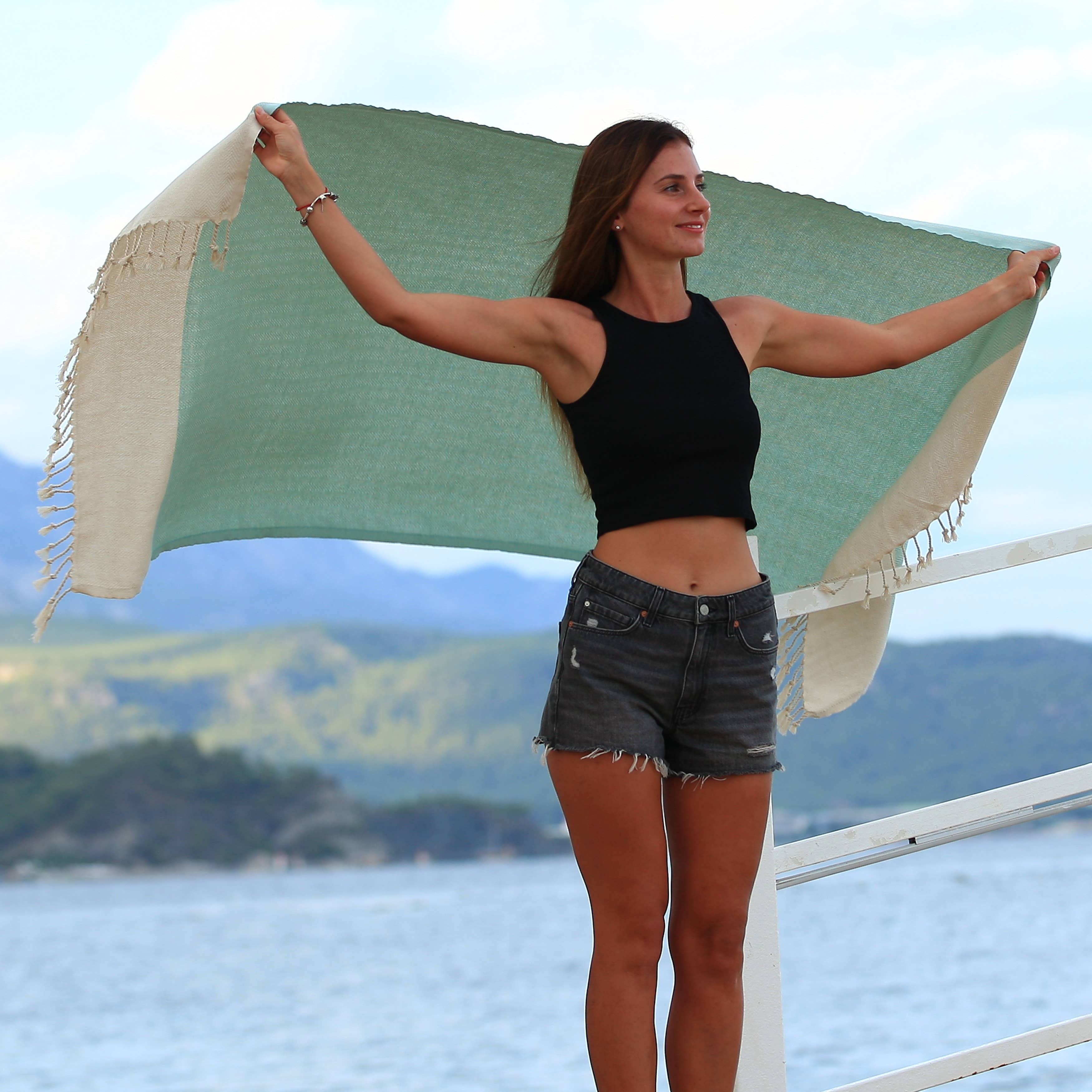 Fulvia Turkish Cotton Peshtemal Beach Towel: Turquoise