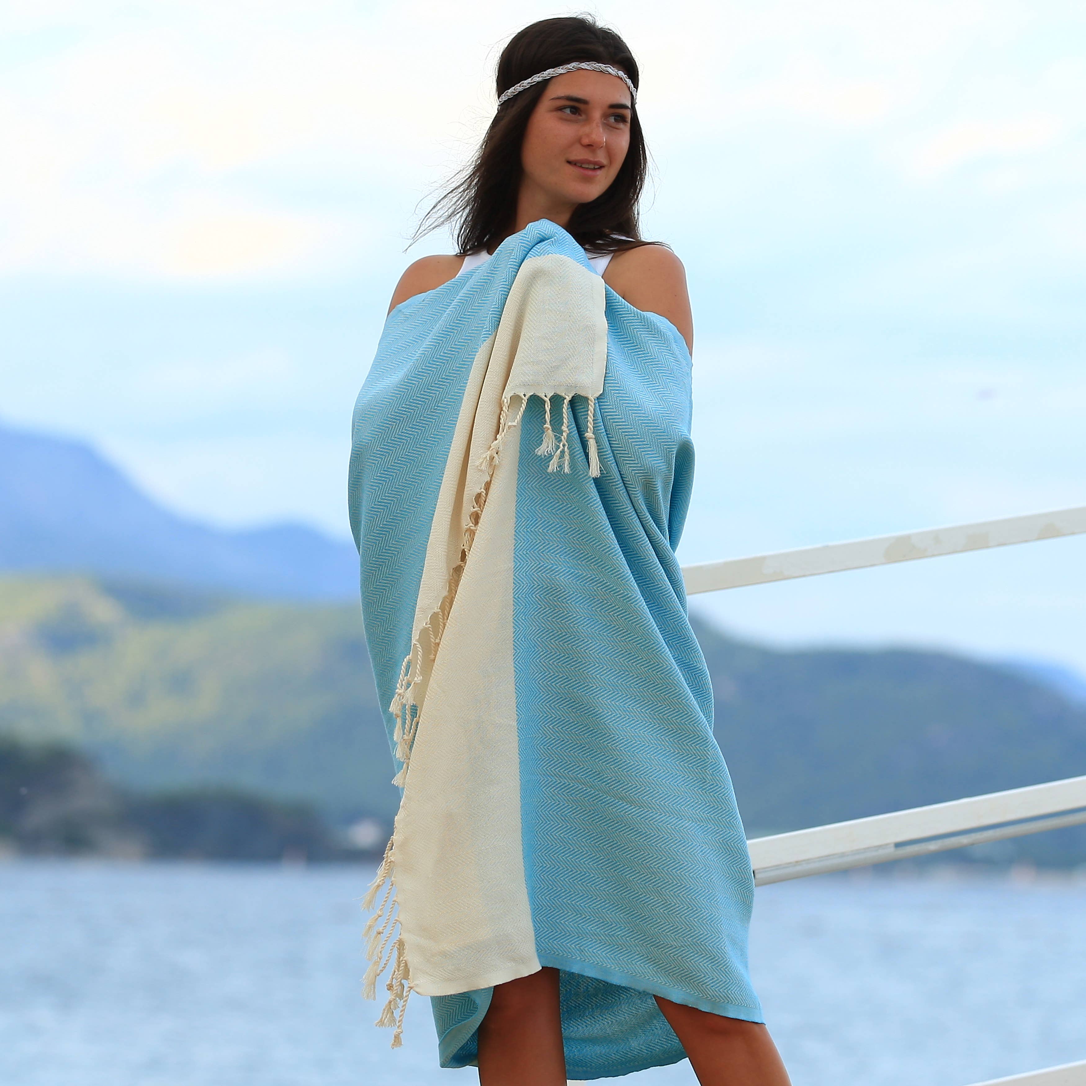 Fulvia Turkish Cotton Peshtemal Beach Towel: Turquoise